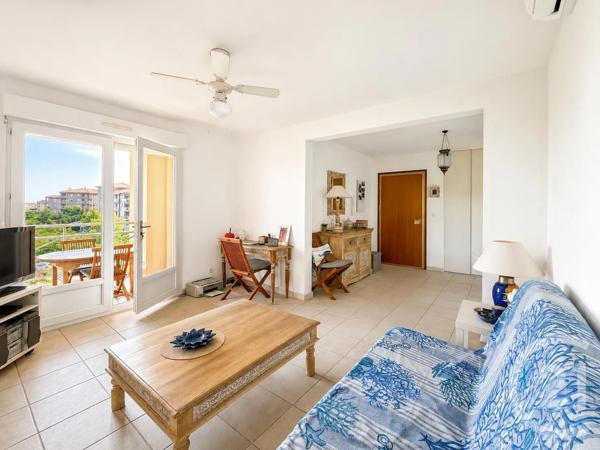 Appartement T2 à vendre  2 pièces - 43,07 m 2   L ILE ROUSSE  - 202