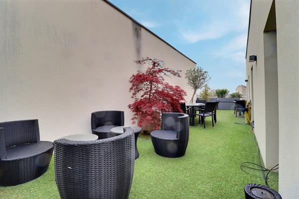 5 pièces Colombes 112 m² terrasse triple exposition proche gare