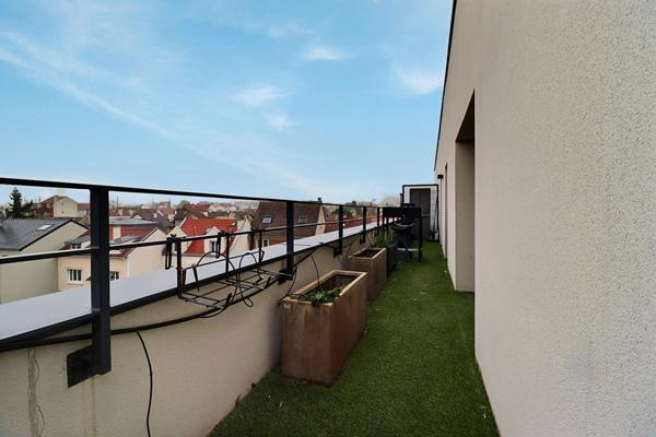5 pièces Colombes 112 m² terrasse triple exposition proche gare