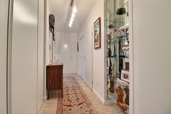 5 pièces Colombes 112 m² terrasse triple exposition proche gare