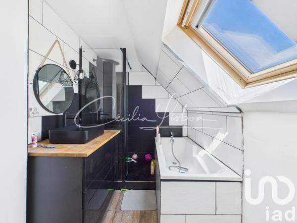 Maison à vendre 6 pièces 123 m² Moret-Loing-et-Orvanne