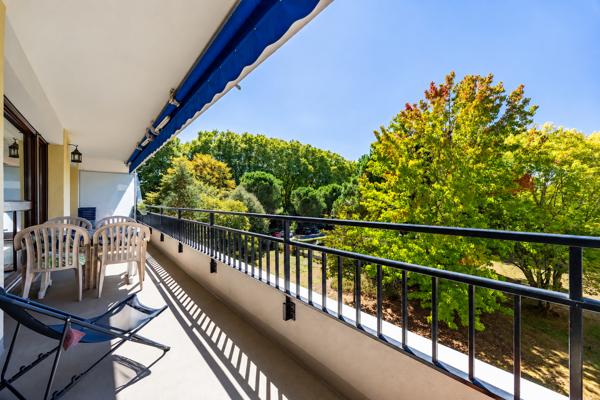 Appartement
         4 pièces
        - 87 m² Exclusivité 245 000 € *