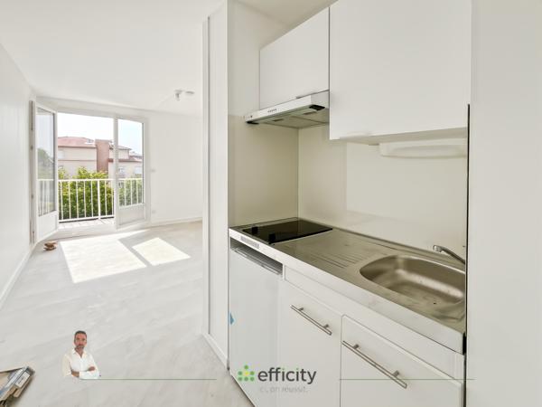 Appartement
         1 pièce
        - 19 m² 33 000 €*