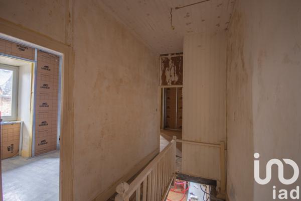 Maison de village 6 pièces de 100 m² à Voutezac (19130)