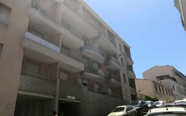 Appartement à vendre    2 pièces • 17 m2 Marseille 5