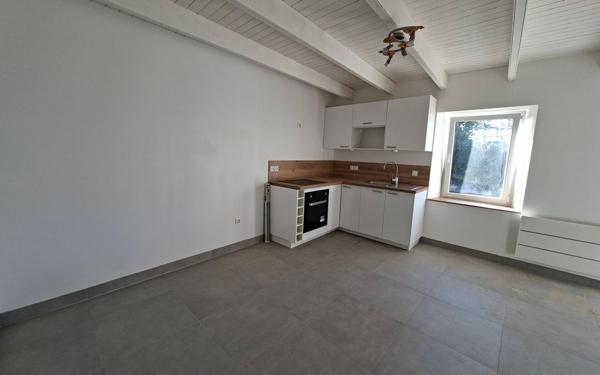 Maison à louer    2 pièces •  Plouguernével