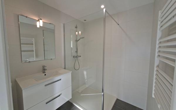 Maison à louer    2 pièces •  Plouguernével