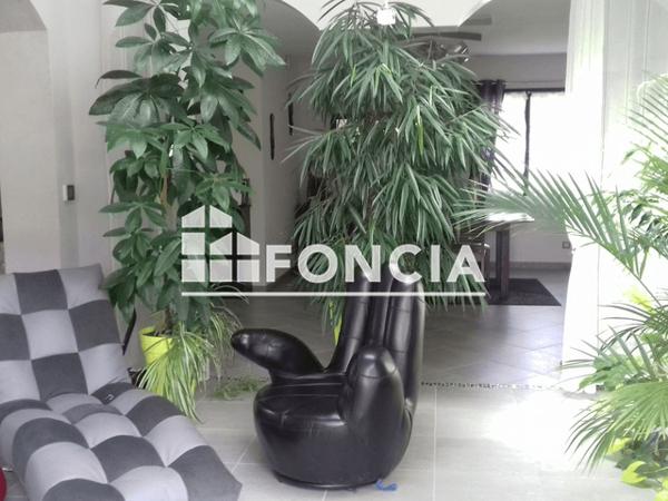 Location Maison 7 pièces 207.71 m² - 1 CHEMIN DU LAVOIR Precilhon 64400