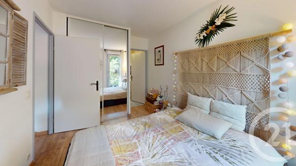 Appartement F2 à vendre  2 pièces - 42,81 m 2   IVRY SUR SEINE  - 94