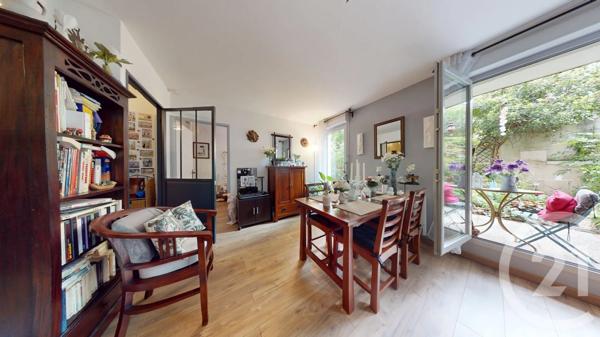 Appartement F2 à vendre  2 pièces - 42,81 m 2   IVRY SUR SEINE  - 94