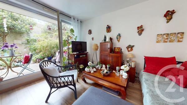 Appartement F2 à vendre  2 pièces - 42,81 m 2   IVRY SUR SEINE  - 94