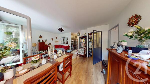 Appartement F2 à vendre  2 pièces - 42,81 m 2   IVRY SUR SEINE  - 94