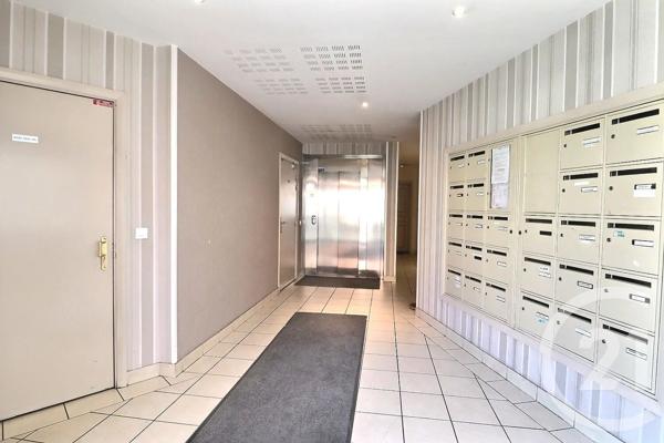 Appartement F2 à vendre  2 pièces - 39,47 m 2   VILLEPINTE  - 93