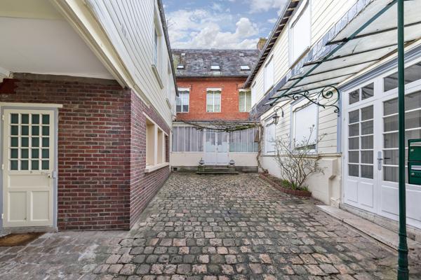 Aumale (76390) Immeuble 395m² Aumale