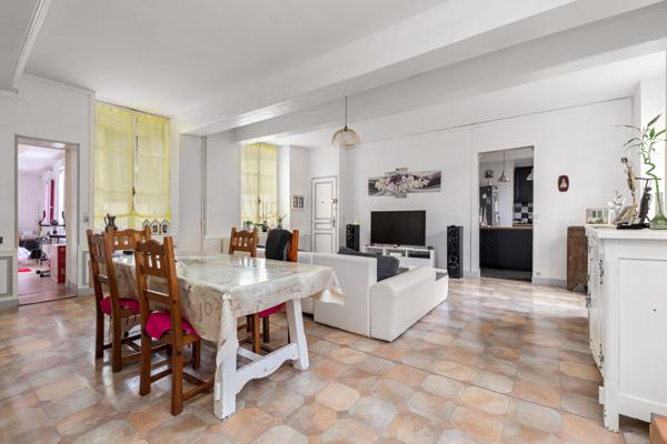 Aumale (76390) Immeuble 395m² Aumale