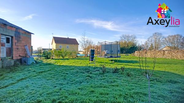 La Motte-Saint-Jean (71160) Maison avec 3 chambres, piscine et terrain.