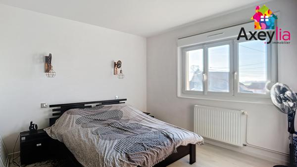 La Motte-Saint-Jean (71160) Maison avec 3 chambres, piscine et terrain.