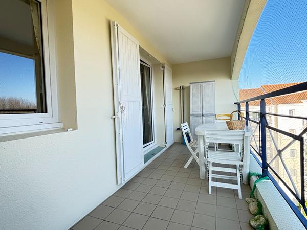 17640 VAUX SUR MER Appartement 2 pièces, 200 m plage