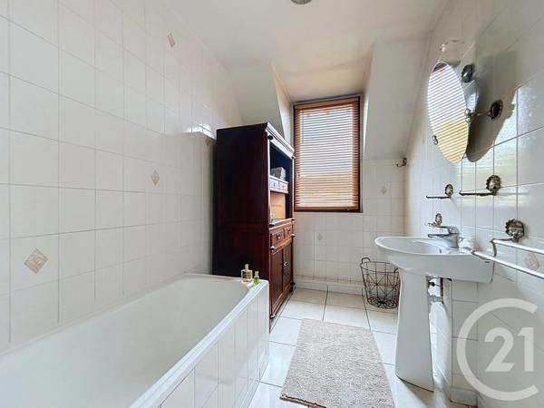 Maison à vendre  6 pièces - 128,22 m 2   MONTMAGNY  - 95