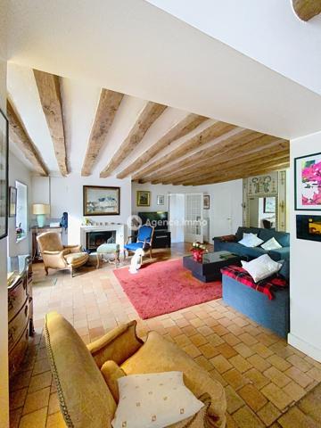 À vendre - Maison, 7 pièces située à Bléré (37150)