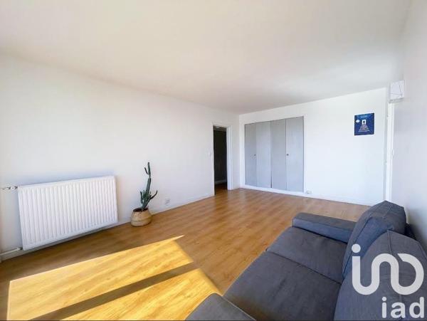 Apartment for sale 2 rooms 45 m² Paris 18