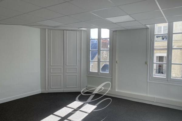 Location - BUREAUX 260 m 2