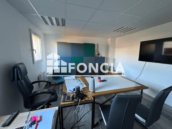 Location Local commercial 5 pièces 123 m² - 3 TER RUE WINSTON CHURCHILL Laon 02000