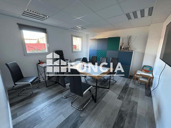 Location Local commercial 5 pièces 123 m² - 3 TER RUE WINSTON CHURCHILL Laon 02000