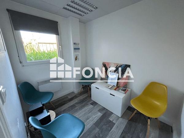 Location Local commercial 5 pièces 123 m² - 3 TER RUE WINSTON CHURCHILL Laon 02000