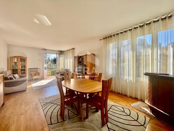 Sèvres Les Bruyères - Maison familiale de 145 m² au sol avec jardin