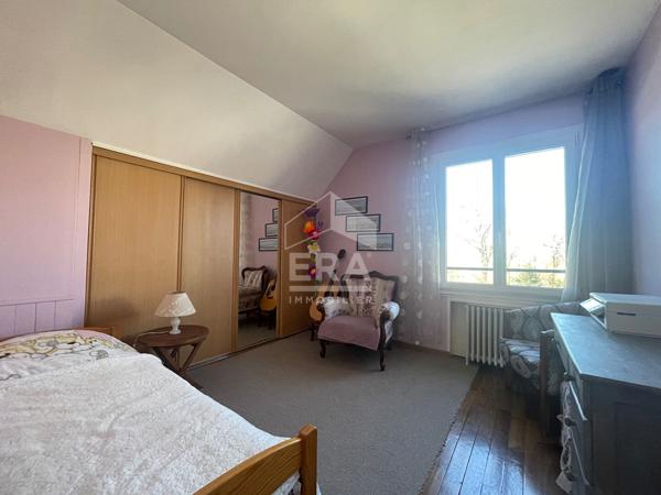 Sèvres Les Bruyères - Maison familiale de 145 m² au sol avec jardin