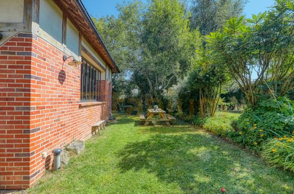 Gournay-en-Bray (76220) Maison familiale 7 pièces – 185 m² habitables sur 1 645 m² de terrain – Ménerval