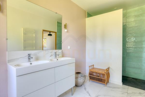 Gournay-en-Bray (76220) Maison familiale 7 pièces – 185 m² habitables sur 1 645 m² de terrain – Ménerval