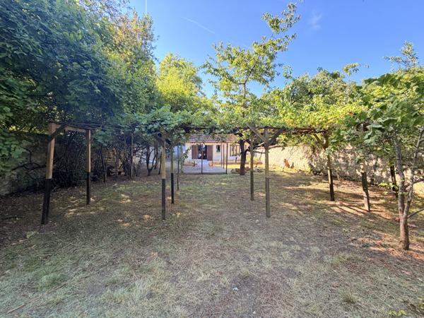 Maison
         6 pièces
        - 96 m² Exclusivité 320 000 € *