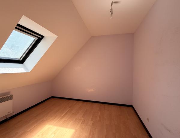 Maison
         6 pièces
        - 96 m² Exclusivité 320 000 € *