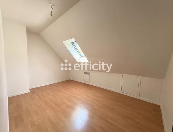 Maison
         6 pièces
        - 96 m² Exclusivité 340 000 € *