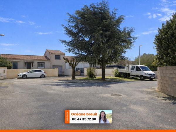 Maison de plain-pied entièrement rénovée avec piscine à vendre FLORENSAC (34)