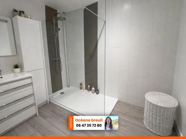 Maison de plain-pied entièrement rénovée avec piscine à vendre FLORENSAC (34)