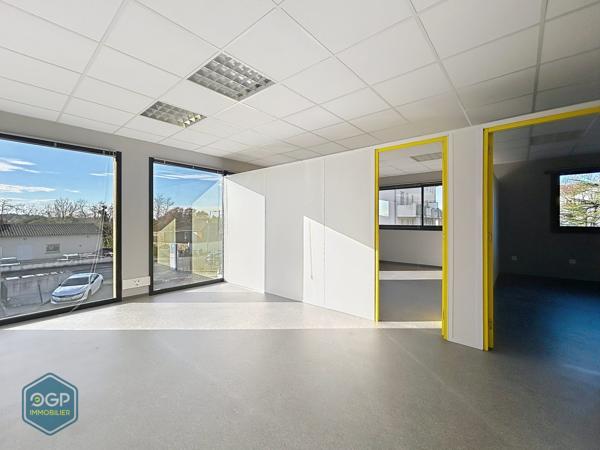 Local commercial de 130 m² divisible et aménageable à Fronton