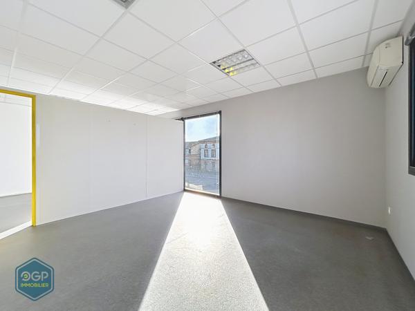 Local commercial de 130 m² divisible et aménageable à Fronton