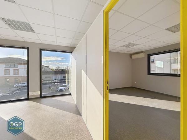 Local commercial de 130 m² divisible et aménageable à Fronton