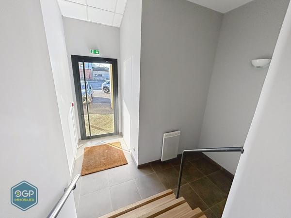 Local commercial de 130 m² divisible et aménageable à Fronton