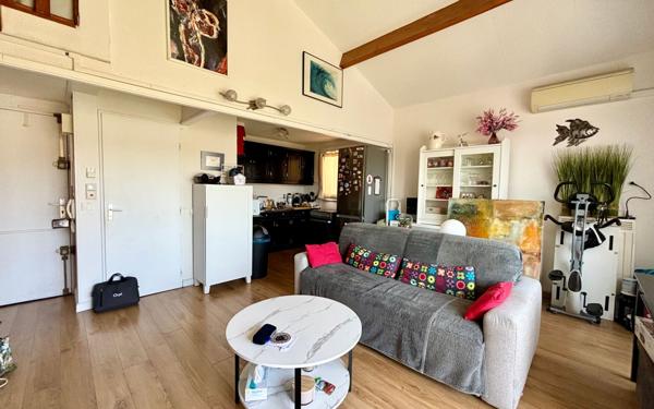 Appartement à vendre    3 pièces • 54,65 m2 Sète