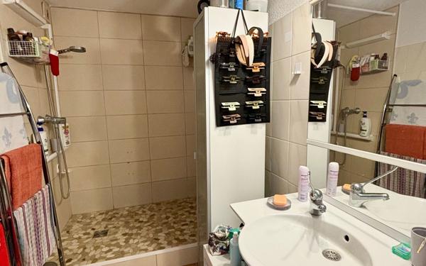 Appartement à vendre    3 pièces • 54,65 m2 Sète