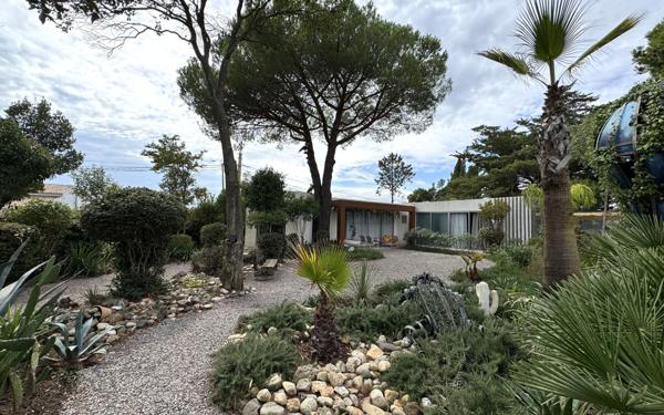 Maison à vendre    10 pièces •  Béziers