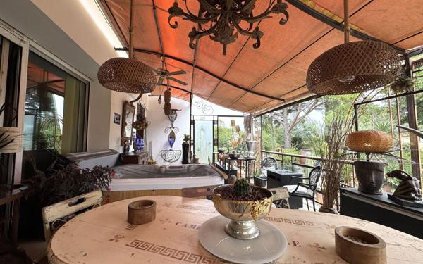 Maison à vendre    10 pièces •  Béziers