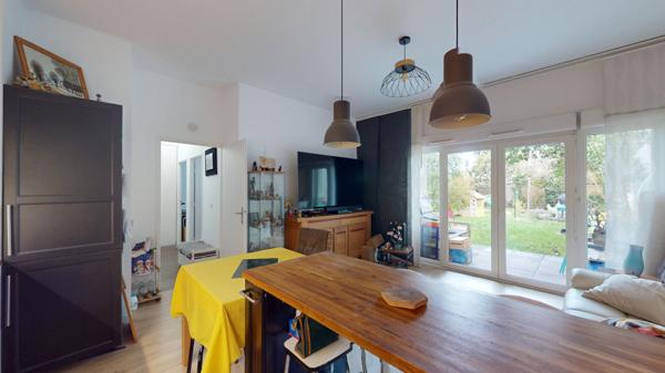 Appartement Chatenay Malabry 3 pièce(s) ; 2 parkings ; Commerces ; T10 ; Creps ; Centre-Ville