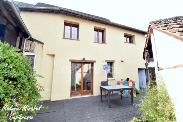 Maison à vendre 8 pièces CONDE SUR ITON (27)