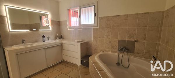Maison à vendre 7 pièces 205 m² Le Tampon