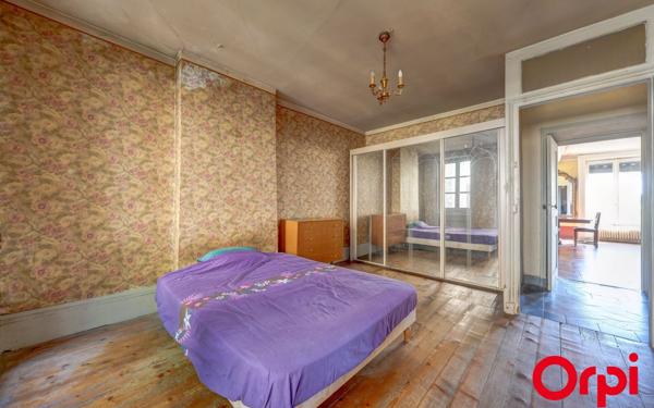 Appartement à vendre    4 pièces • 150,25 m2 Lyon 6